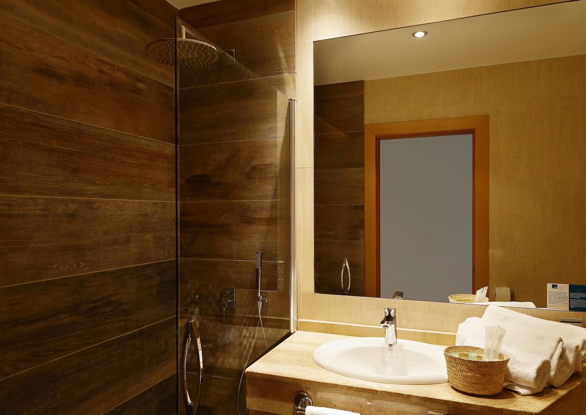Hotel Marques, Blue Hoteles Хихон Экстерьер фото