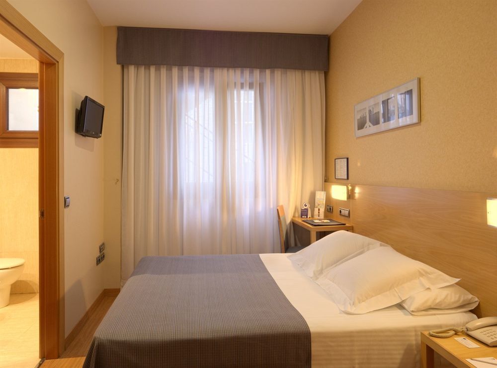 Hotel Marques, Blue Hoteles Хихон Экстерьер фото